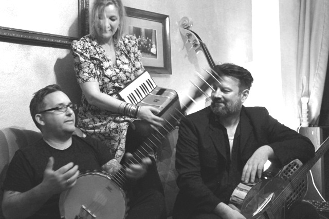 overall-sofa-quer-action_farbkorrektur_640pxl_sw